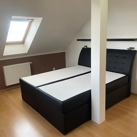 Villa Rodinny Dum Divisov U Benesova, Na Spravedlnosti 276 Vlasim