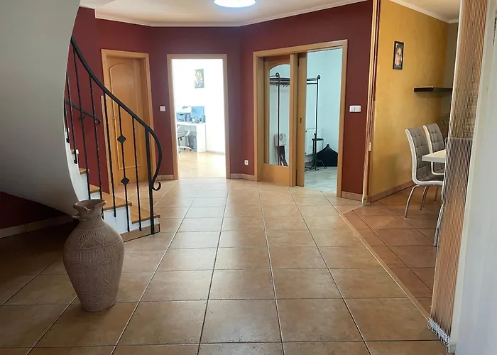 Rodinny Dum Divisov U Benesova, Na Spravedlnosti 276 Willa Vlašim